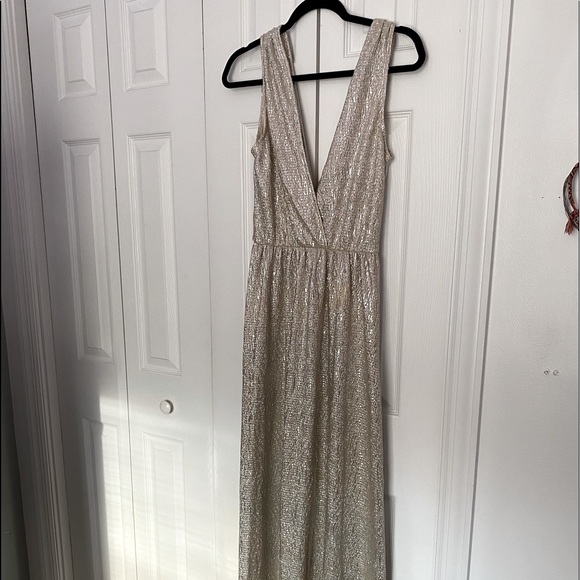 lulus prom dress! worn once in great condition - Picture 1 of 4